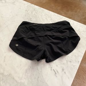 Speed Up Low-Rise Short 2.5” - black